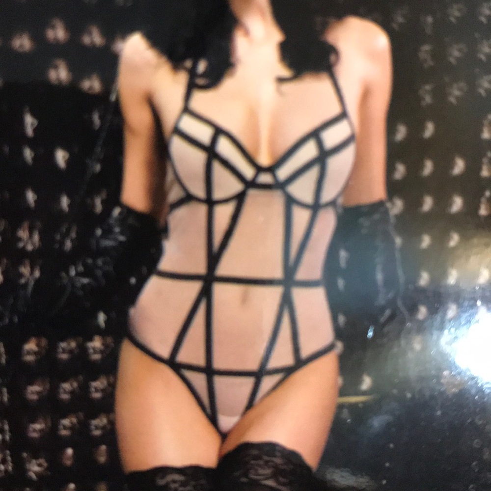 Leg avenue teddy padded underwire